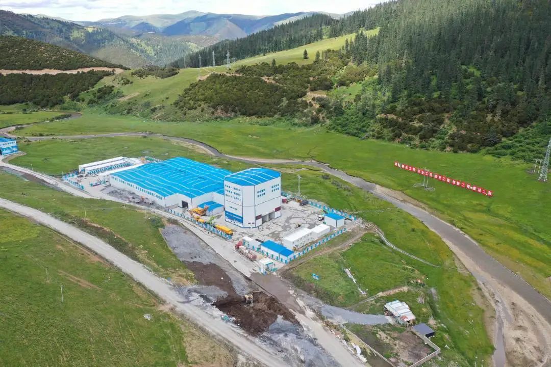 “站”立高原！PT视讯搅拌站助力川藏线建设！