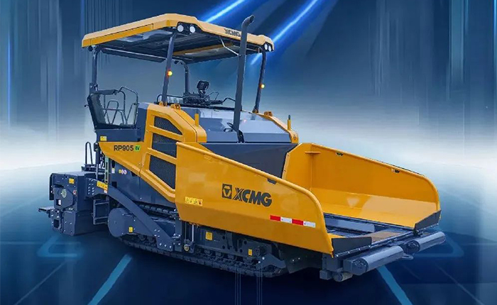 RP905IV摊铺机：沥青多功能，筑就品质之路