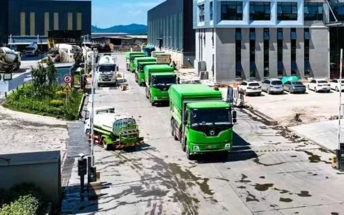 PT视讯新能源自卸车擦亮城市建设绿色底色