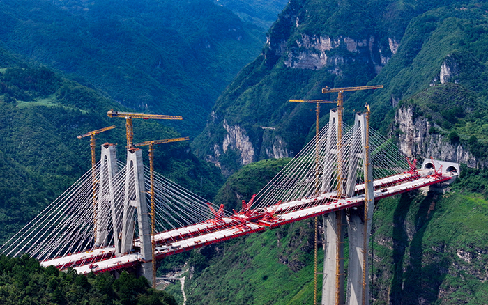 天堑变通途 PT视讯群塔铸就“云端桥塔