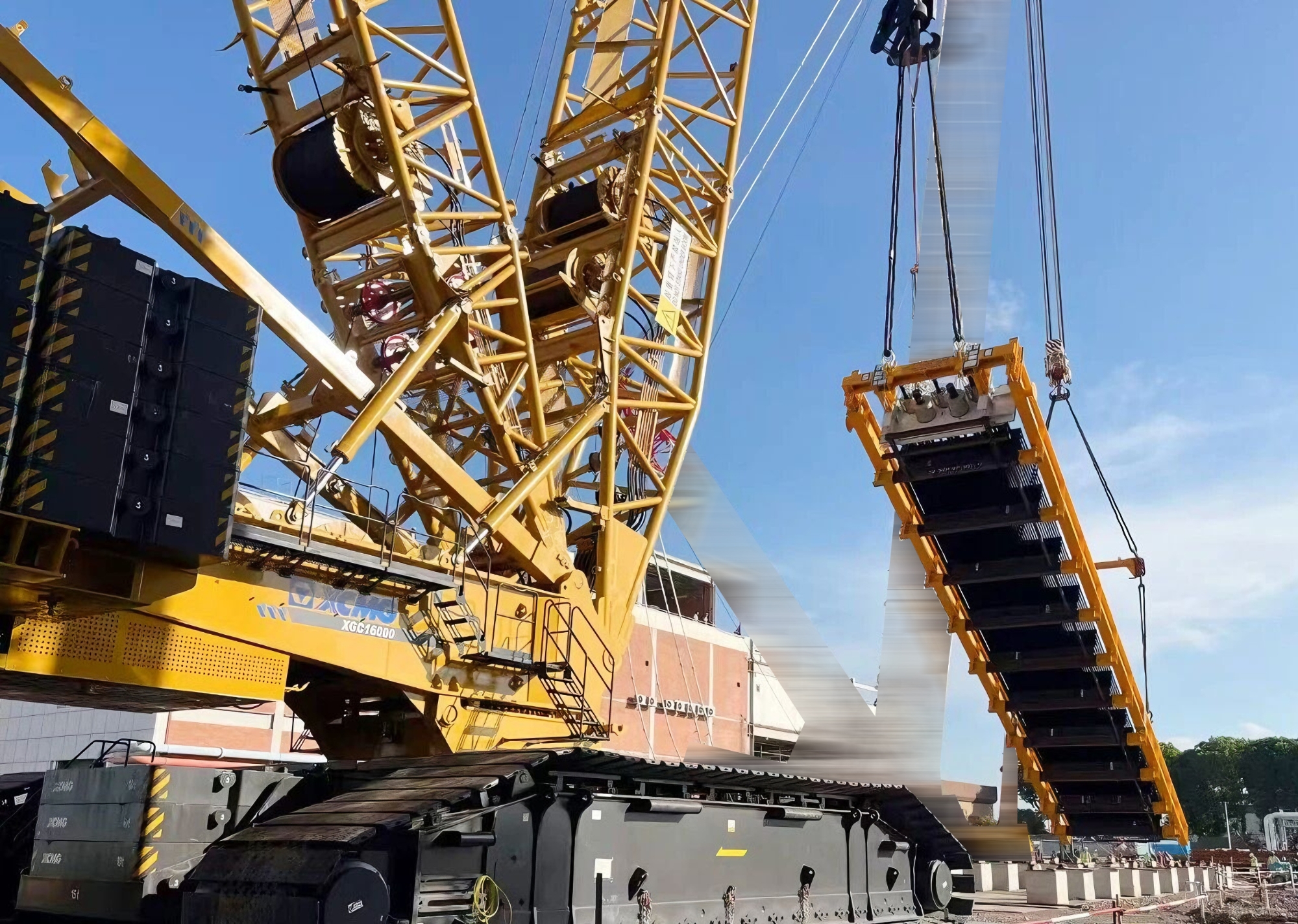 3300吨从从容容！XGC16000现身东南亚，完成海外高端市场严苛实测