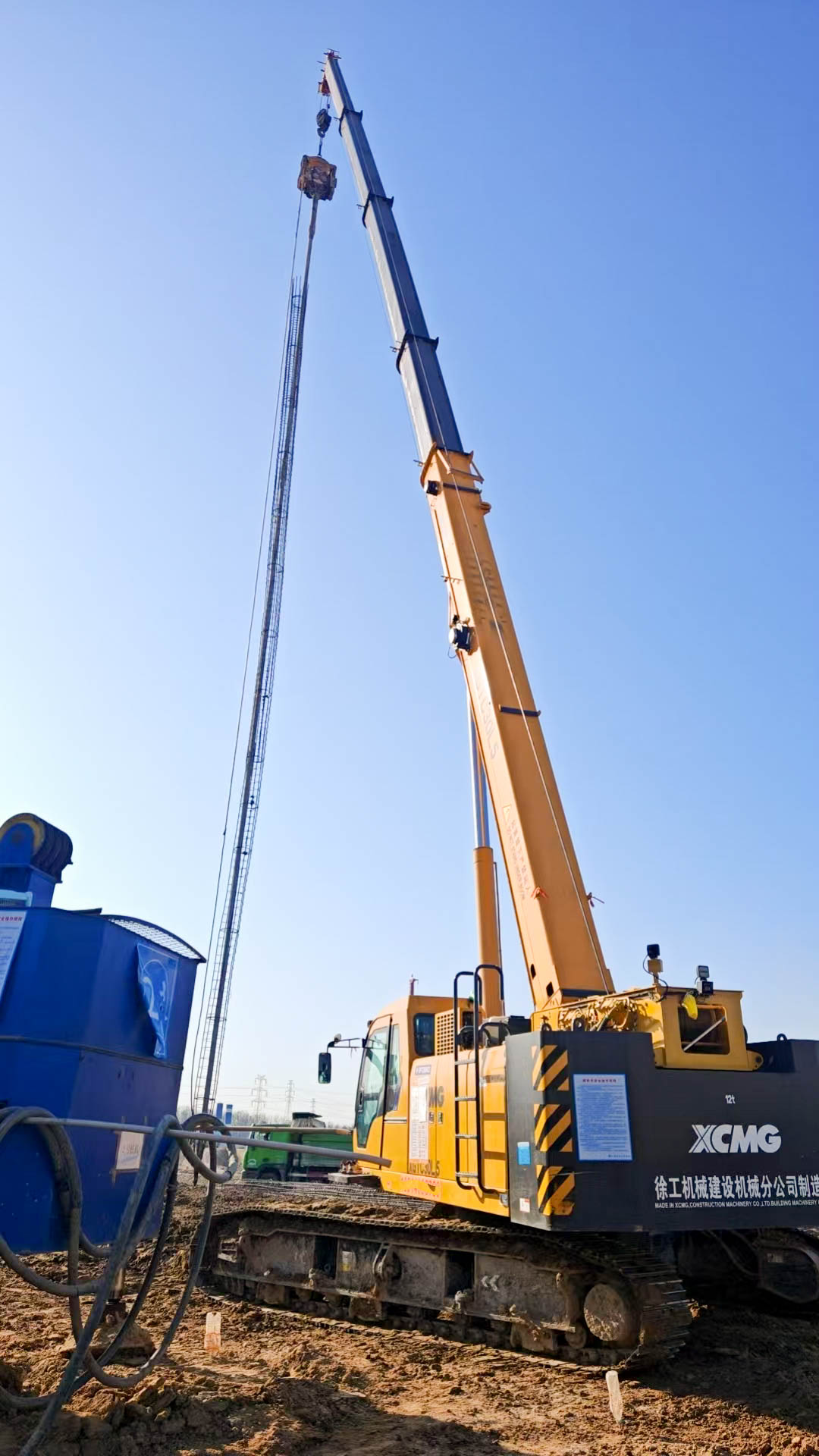 听说工地来了个“巨能扛”？这波操作稳了！XGTC30L5吊装钢筋笼现场纪实